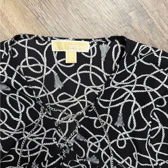 Michael Kors • Chain Detail Bell Sleeve Boho Top - Picture 4 of 11